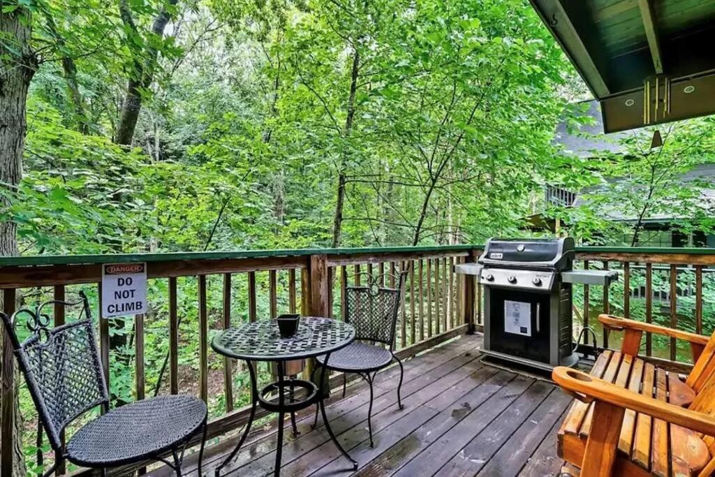 Beary Peaceful Smokies Retreat: Hot-Tub & Pools Villa Pigeon Forge Eksteriør bilde