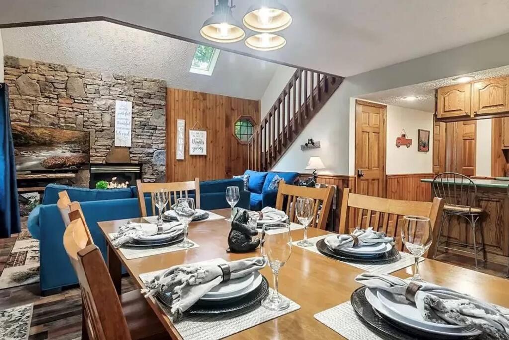 Beary Peaceful Smokies Retreat: Hot-Tub & Pools Villa Pigeon Forge Eksteriør bilde