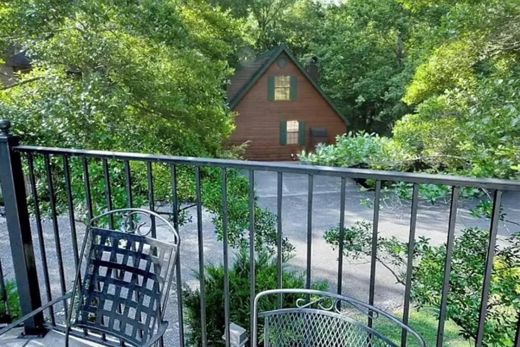Beary Peaceful Smokies Retreat: Hot-Tub & Pools Villa Pigeon Forge Eksteriør bilde